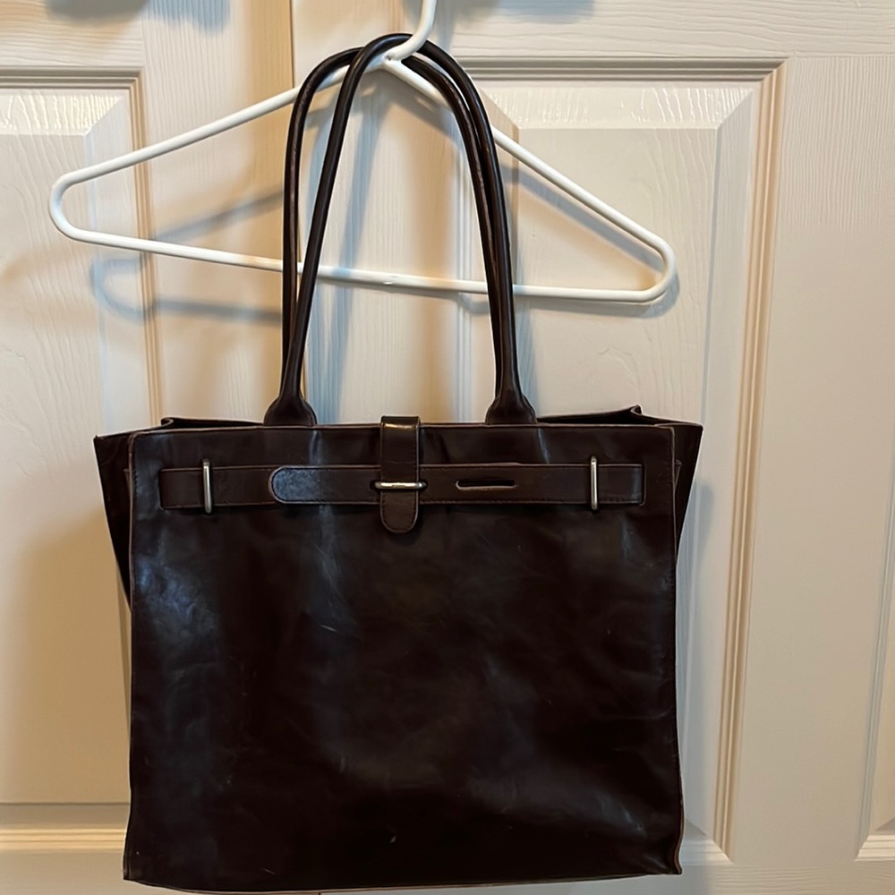 Women’s Furla Brown Leather Satchel with snap close. Made in Italy. Classy!